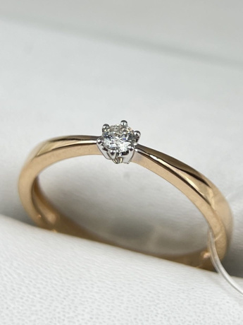 На фото Золотые кольца в Казахстане №кольцо из белого золота с бриллиантом 16 вес 1.57 г:     .