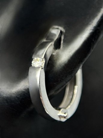 На фото Золотые серьги  №Серьги Золото Москвы 1363ЗМ вес 1.58 г золото, бриллиант:     .