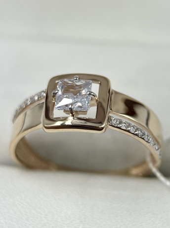 На фото Золотые кольца в Казахстане №кольцо из красного золота с фианитом 18 вес 1.94 г:     .