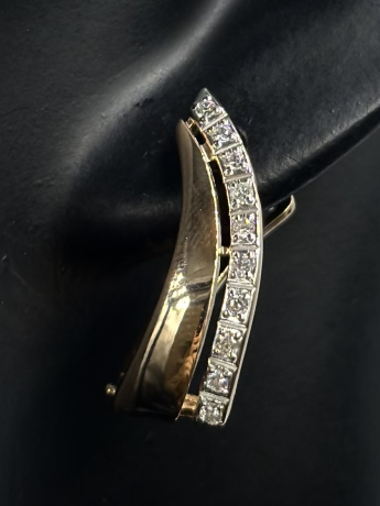 На фото Золотые серьги с янтарем в Казахстане №серьги из красного золота с фианитом вес 5.53 г:     .