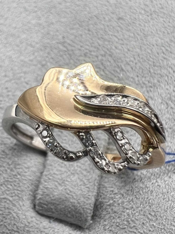 На фото Золотые кольца в Казахстане №кольцо из белого золота с бриллиантом 17.5 вес 3.17 г:     .