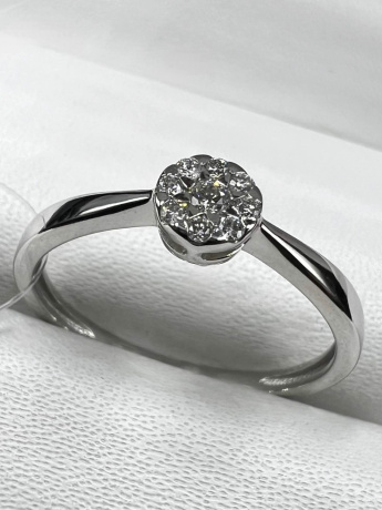 На фото Золотые кольца в Казахстане №кольцо из белого золота с бриллиантом 17 вес 1.53 г:     .