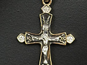 На фото Золотые кресты в Казахстане №крестик из красного золота с бриллиантом вес 2.74 г:     .