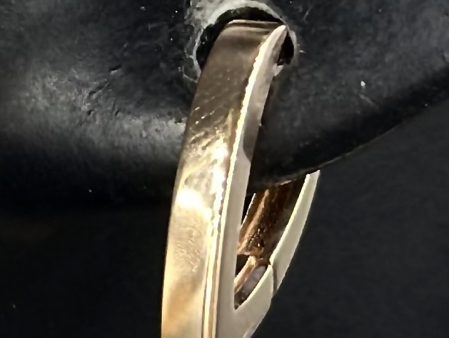 На фото Золотые серьги  №серьги из красного золота без вставки вес 2.63 г:     .