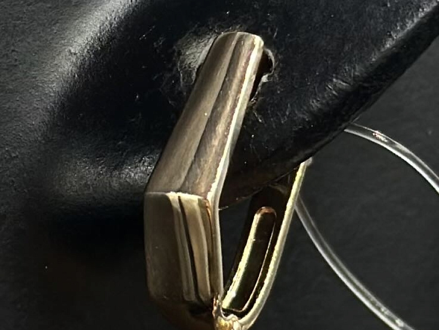 На фото Золотые серьги  №серьги из красного золота без вставки вес 1.89 г:     .