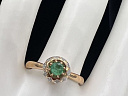 На фото Золотые кольца в Казахстане №кольцо из красного золота с бриллиантом и изумрудом 19 вес 1.84 г:     .
