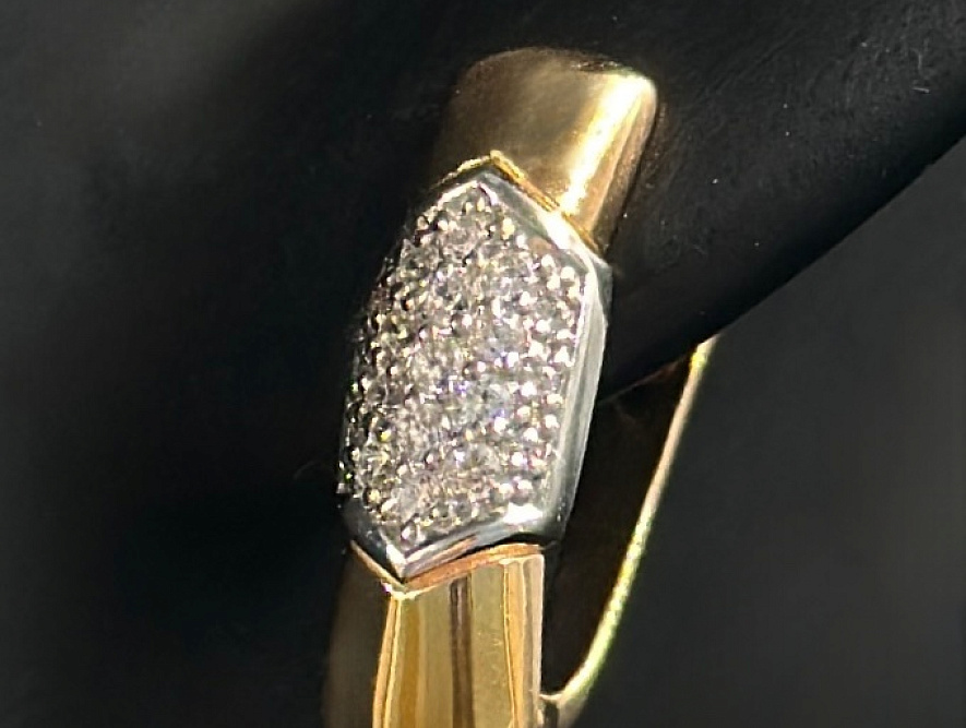 На фото Золотые серьги  №серьги из красного золота с фианитом вес 3.03 г:     .