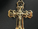 На фото Золотые кресты в Казахстане №крестик из красного золота без вставки вес 4.61 г:     .