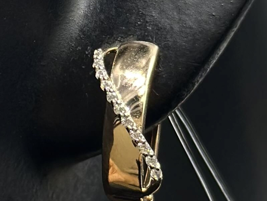 На фото Золотые серьги  №серьги из красного золота с фианитом вес 2.59 г:     .