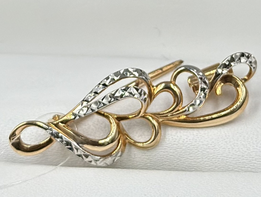 На фото Золотые булавки в Казахстане №булавка из белого золота без вставки вес 2.33 г:     .