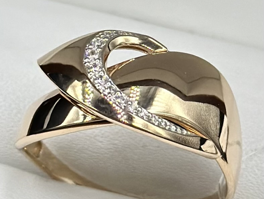 На фото Золотые кольца в Казахстане №кольцо из красного золота с фианитом 19.5 вес 3.35 г:     .