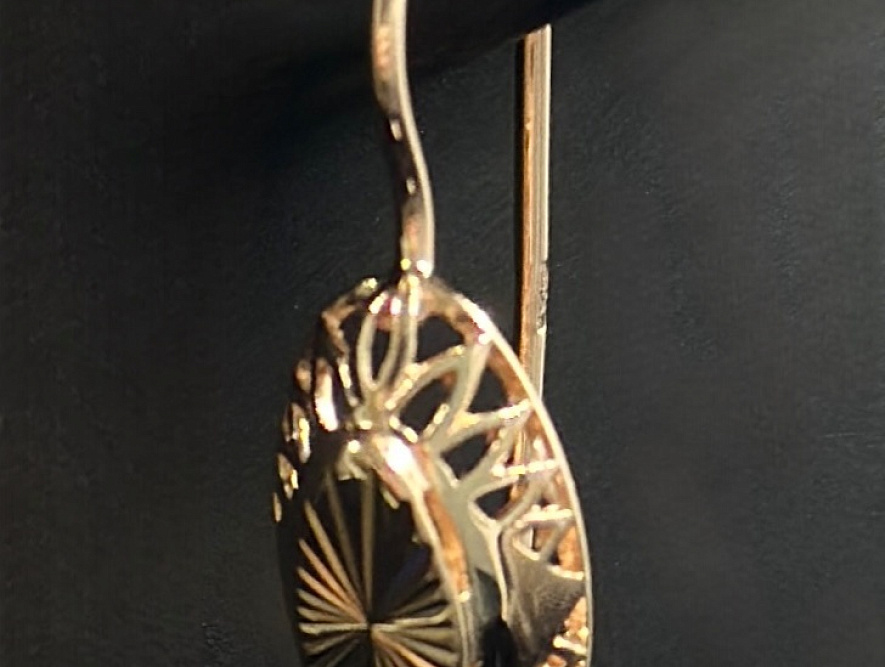 На фото Золотые серьги  №серьги из красного золота без вставки вес 2.11 г:     .