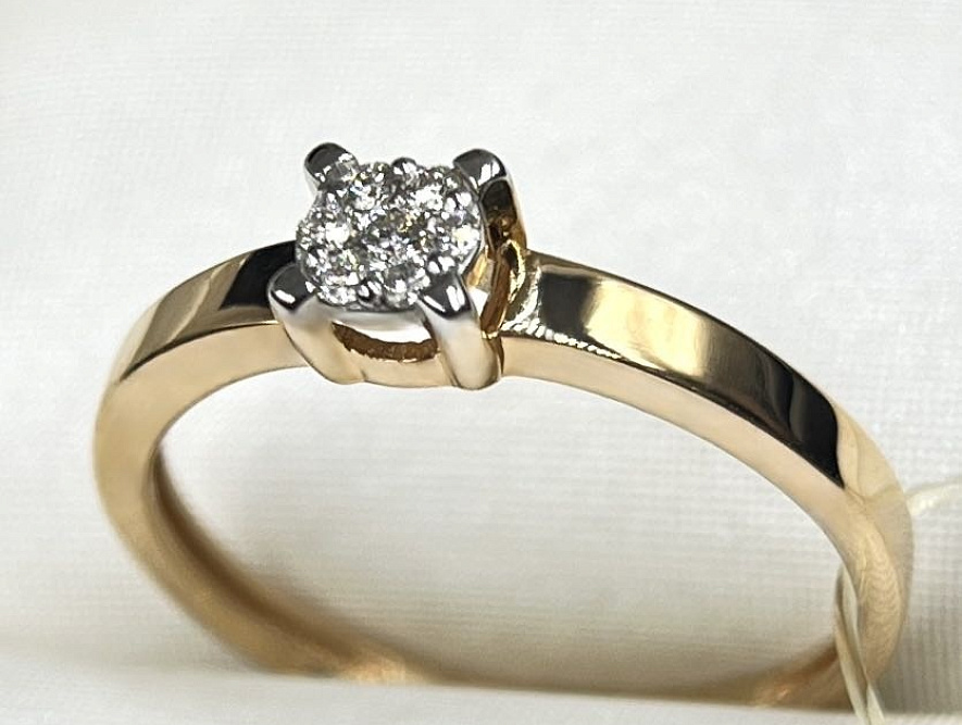 На фото Золотые кольца в Казахстане №кольцо из белого золота с бриллиантом 16 вес 1.49 г:     .