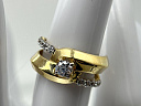 На фото Золотые кольца в Казахстане №кольцо из желтого золота с фианит swarovskiом 16 вес 2.62 г:     .