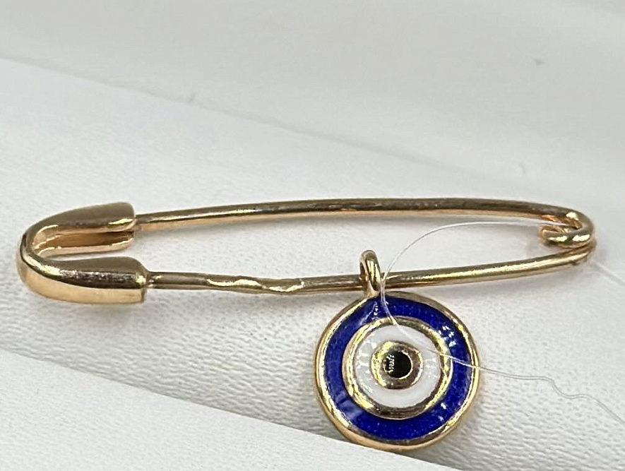 На фото Золотые булавки в Казахстане №булавка из красного золота с эмалью вес 1.51 г:     .