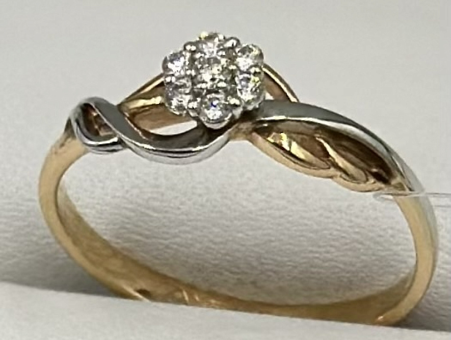 На фото Золотые кольца в Казахстане №кольцо из белого золота с бриллиантом 16.5 вес 1.52 г:     .