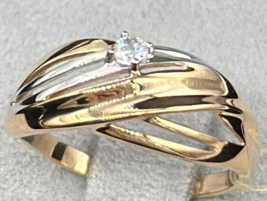 На фото Золотые кольца в Казахстане №кольцо из белого золота с фианитом 16.5 вес 2.02 г:     .