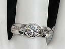 На фото Золотые кольца в Казахстане №кольцо из белого золота с фианит swarovskiом 17.5 вес 2.4 г:     .