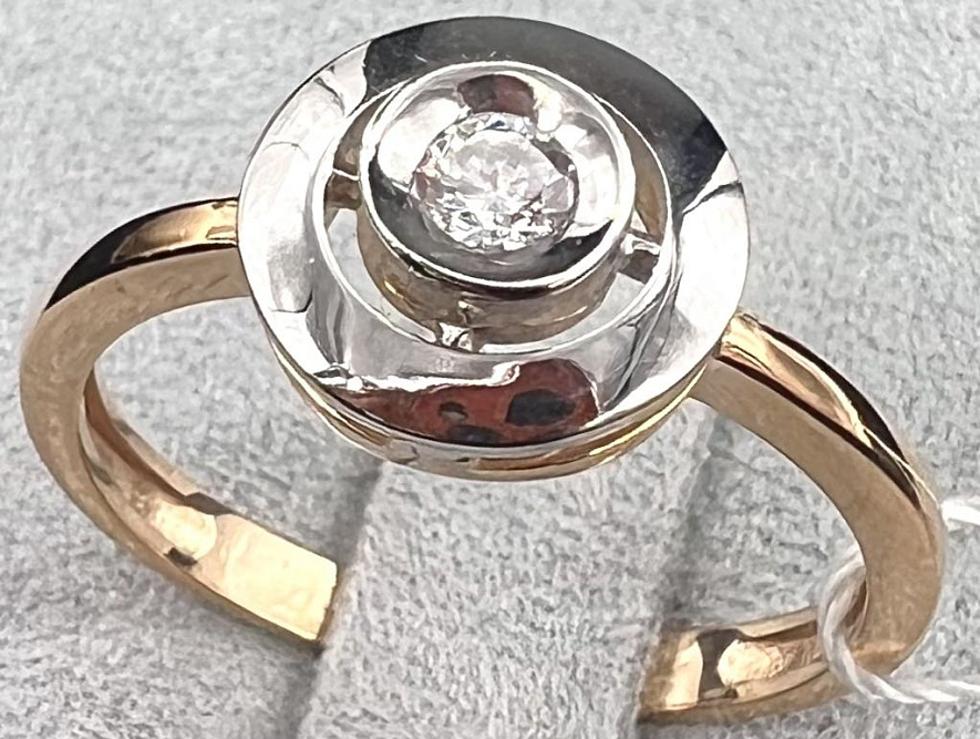 На фото Золотые кольца в Казахстане №кольцо из белого золота с цирконом 18 вес 2.83 г:     .