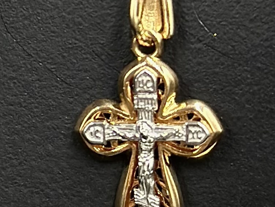 На фото Золотые кресты в Казахстане №крестик из белого золота без вставки вес 1.79 г:     .