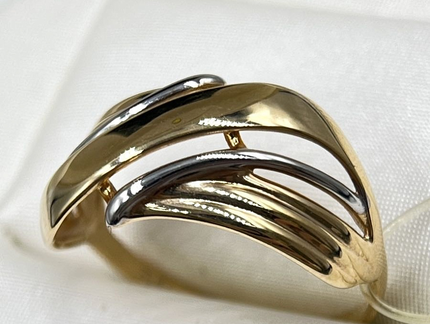 На фото Золотые кольца в Казахстане №кольцо из белого золота без вставки 17.5 вес 2.29 г:     .