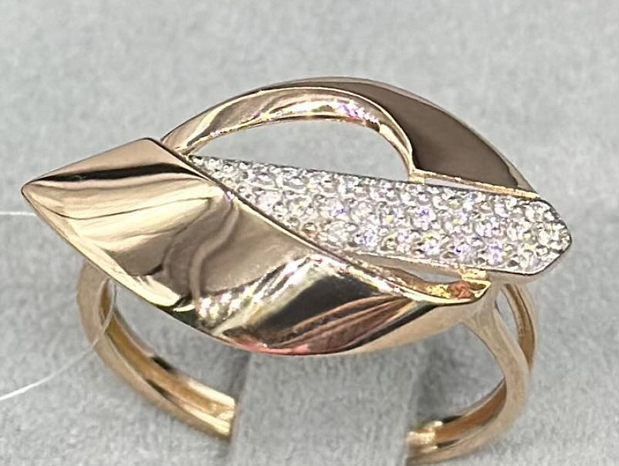 На фото Золотые кольца в Казахстане №кольцо из красного золота с фианитом 18 вес 2.17 г:     .