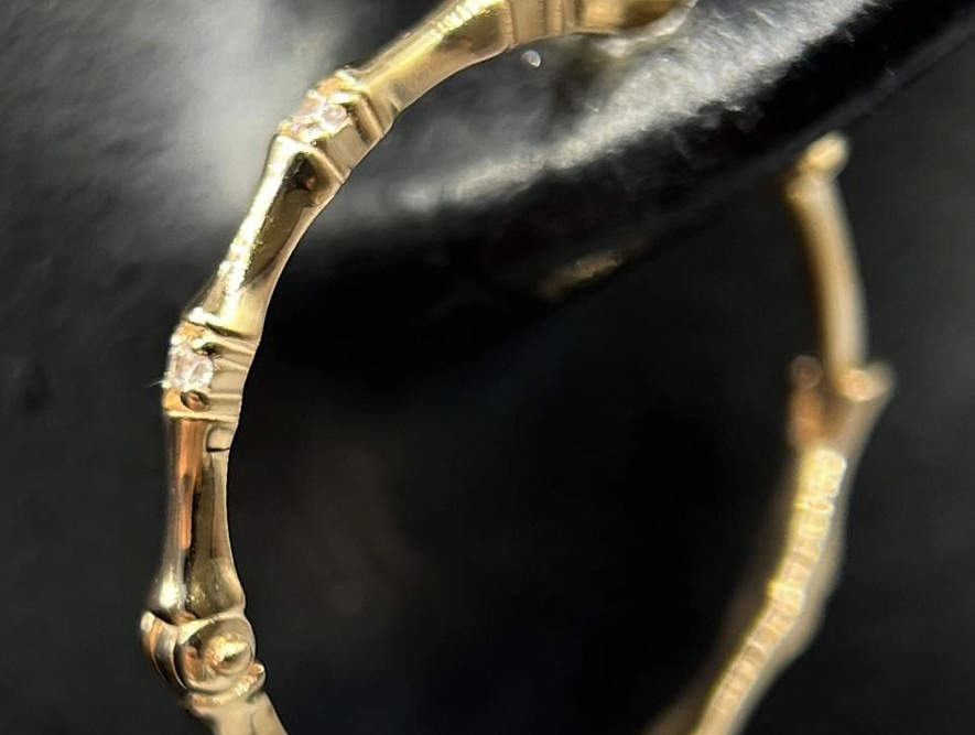 На фото Золотые серьги  №серьги из красного золота с фианитом вес 2.55 г:     .