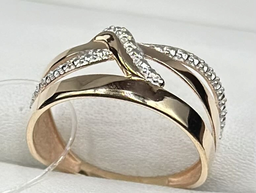 На фото Золотые кольца в Казахстане №кольцо из красного золота с фианитом 17.5 вес 2.19 г:     .