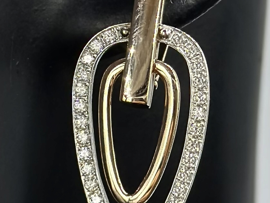 На фото Золотые серьги  №серьги из красного золота с фианитом вес 6.06 г:     .