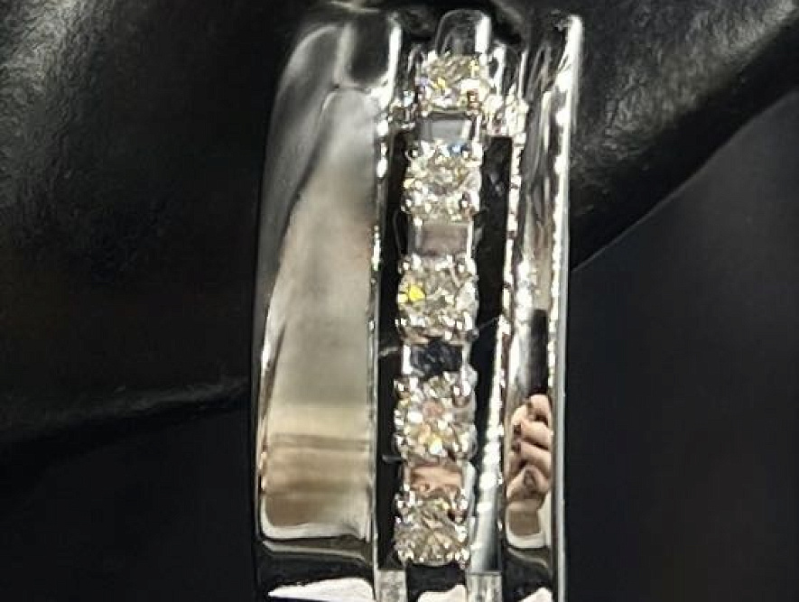 На фото Золотые серьги  №серьги из белого золота с бриллиантом вес 4.21 г:     .