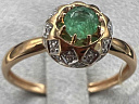 На фото Золотые кольца в Казахстане №кольцо из красного золота с бриллиантом и изумрудом 19 вес 1.84 г:     .