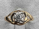 На фото Золотые кольца в Казахстане №кольцо из белого золота с бриллиантом 17 вес 2.44 г:     .