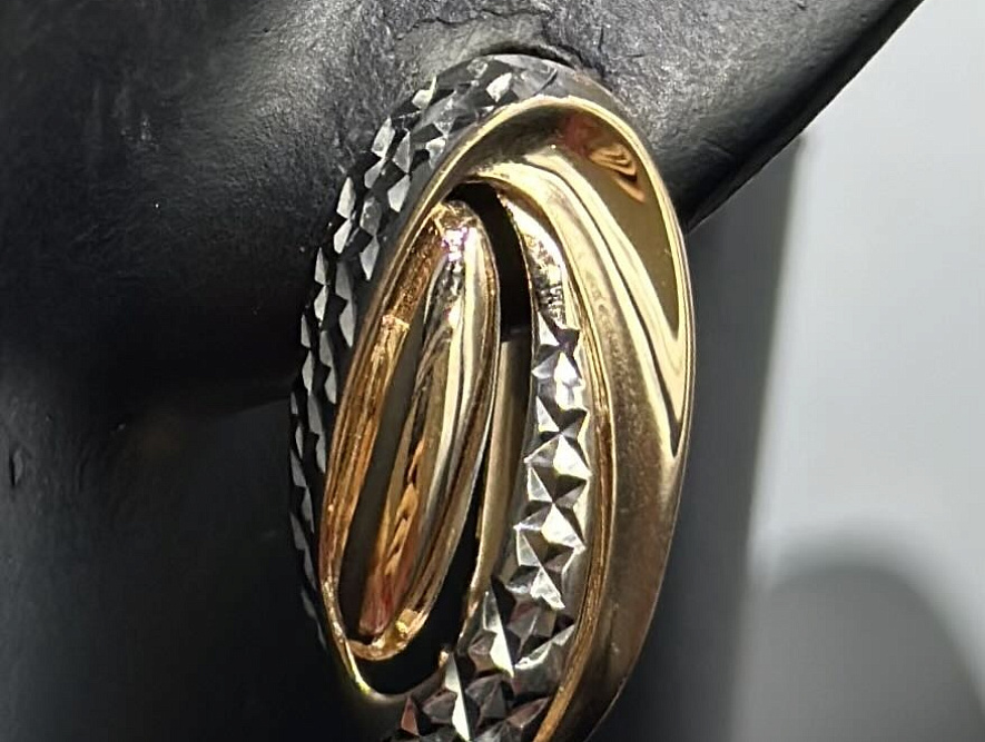 На фото Золотые серьги  №серьги из белого золота без вставки вес 4.29 г:     .