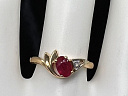 На фото Золотые кольца в Казахстане №кольцо из белого золота с бриллиантом и рубином 17 вес 3.17 г:     .