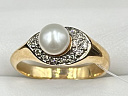 На фото Золотые кольца в Казахстане №кольцо из красного золота с жемчугом 18.5 вес 4.83 г:     .