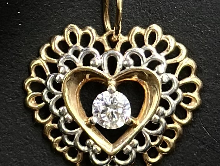 На фото Золотые подвески в Казахстане №подвеска из белого золота с фианитом вес 1.51 г:     .