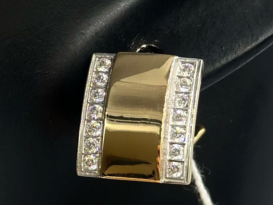 На фото Золотые серьги  №серьги из красного золота с фианитом вес 5.69 г:     .