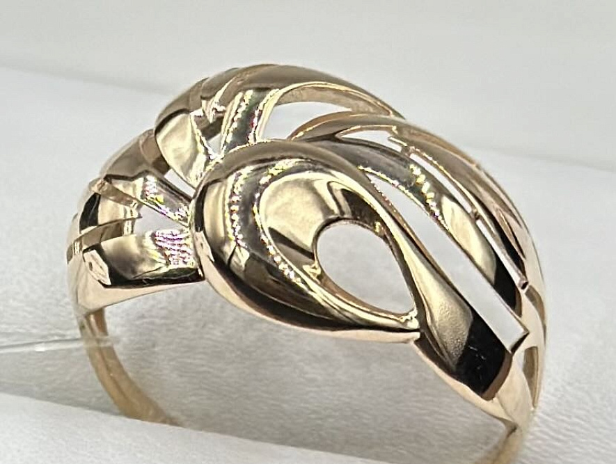 На фото Золотые кольца в Казахстане №кольцо из красного золота без вставки 21 вес 3.03 г:     .