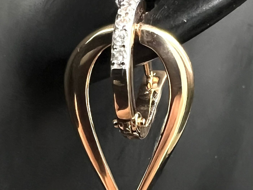 На фото Золотые серьги  №серьги из красного золота с фианитом вес 3.31 г:     .