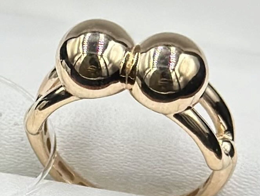 На фото Золотые кольца в Казахстане №кольцо из красного золота без вставки 16 вес 2.11 г:     .