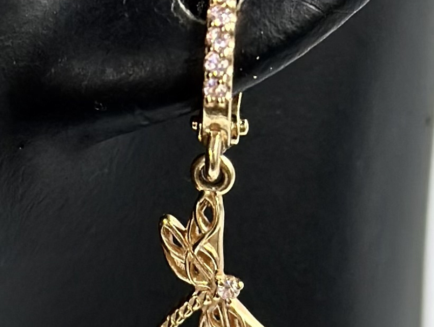 На фото Золотые серьги  №серьги из красного золота с фианитом вес 2.13 г:     .