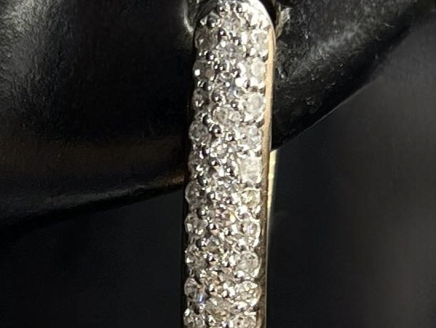 На фото Золотые серьги  №серьги из красного золота с бриллиантом вес 2.4 г:     .