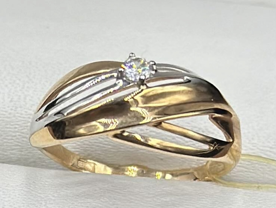 На фото Золотые кольца в Казахстане №кольцо из белого золота с фианитом 16 вес 1.78 г:     .