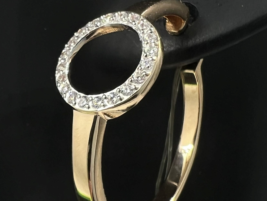 На фото Золотые серьги с янтарем в Казахстане №серьги из красного золота с цирконием вес 5.52 г:     .