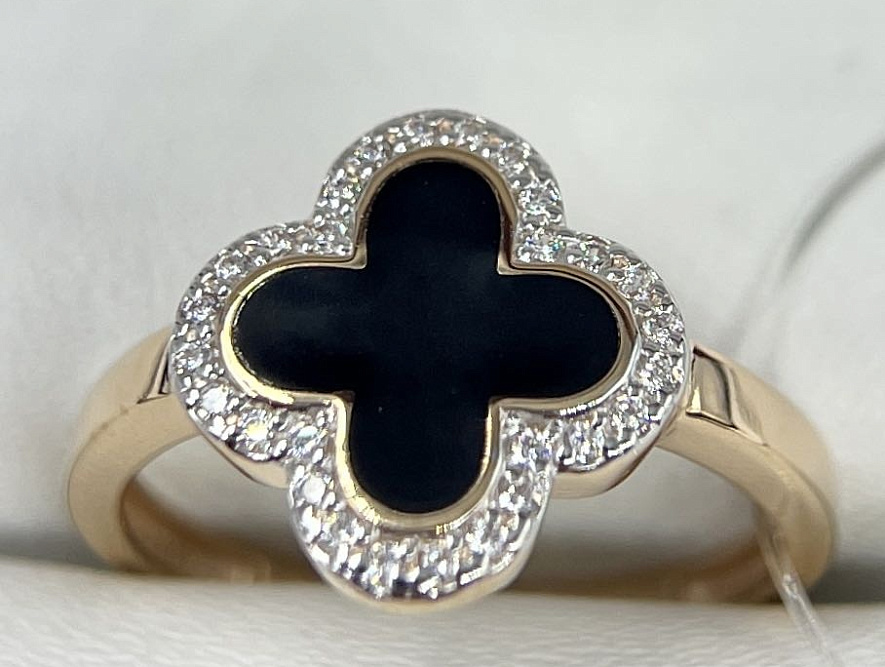 На фото Золотые кольца в Казахстане №кольцо из красного золота с фианитом и эмалью 16.5 вес 2.33 г:     .