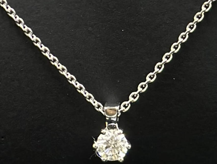 На фото Золотые колье в Казахстане №колье из белого золота с бриллиантом вес 2.45 г:     .