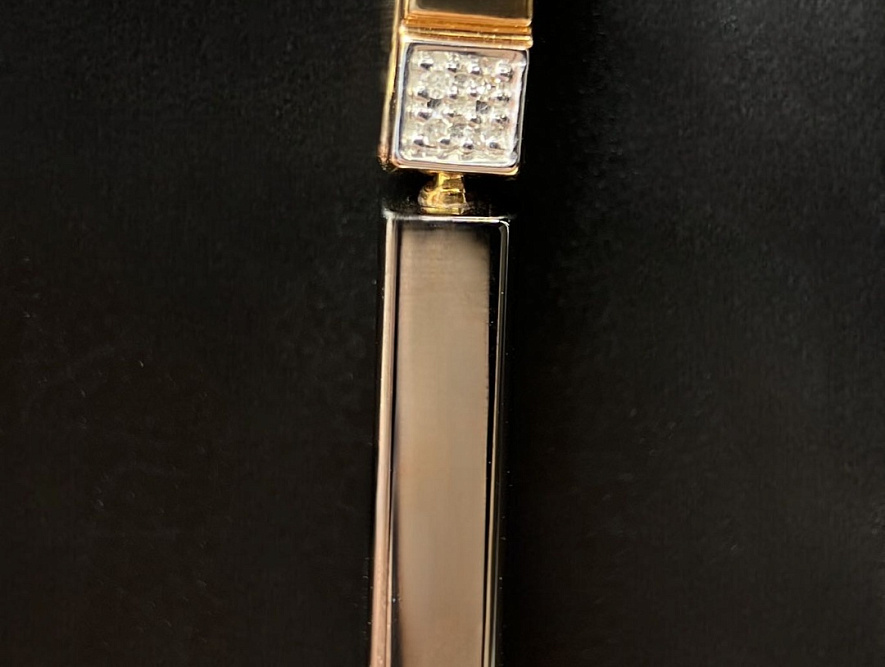 На фото Золотые подвески в Казахстане №подвеска из красного золота с бриллиантом и керамикой вес 2.96 г:     .