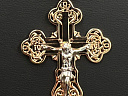 На фото Золотые кресты в Казахстане №крестик из белого золота без вставки вес 4.4 г:     .