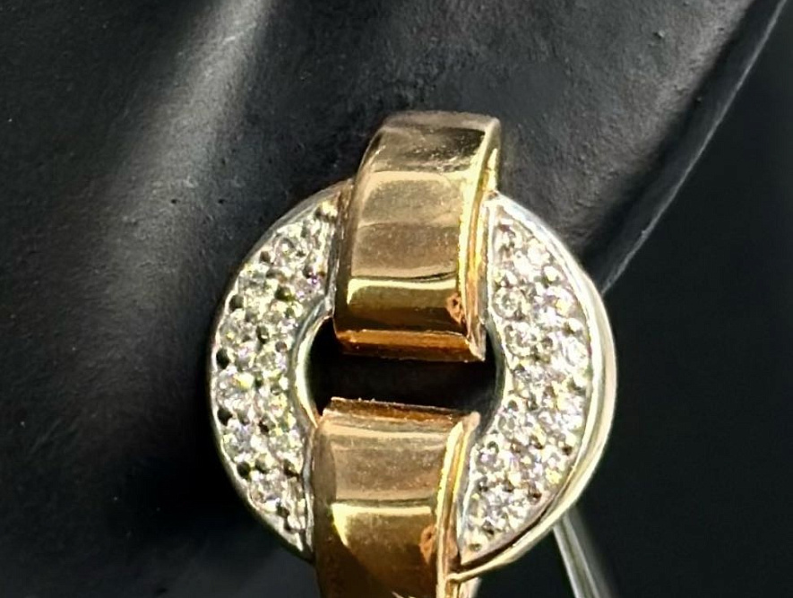 На фото Золотые серьги  №серьги из красного золота с фианитом вес 3.84 г:     .