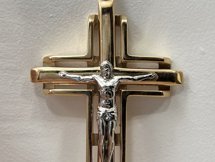 На фото Золотые подвески в Казахстане №подвеска из красного золота без вставки вес 7.83 г:     .